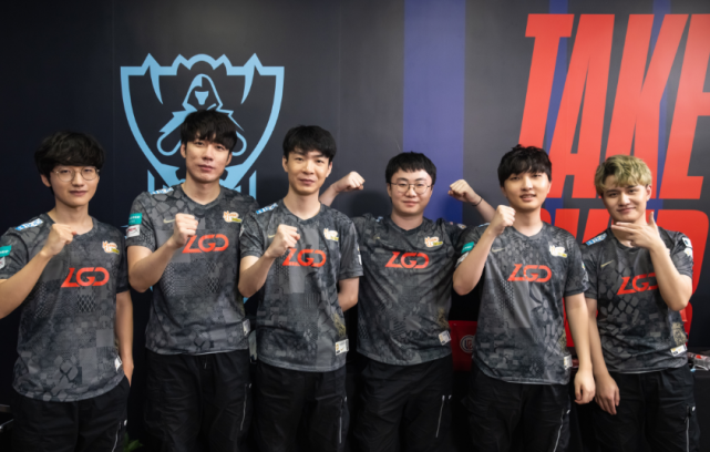 首发阵容 首发阵容