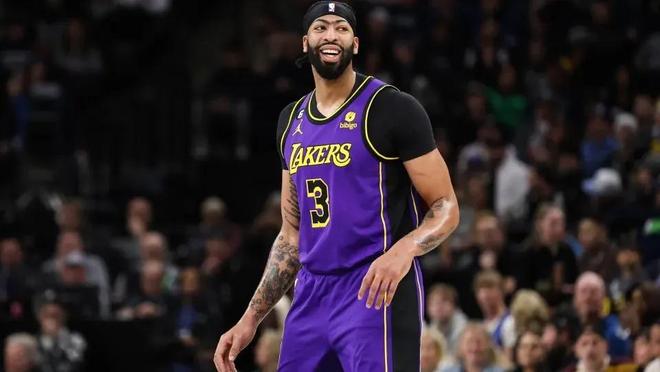 现了运动员 现了运动员