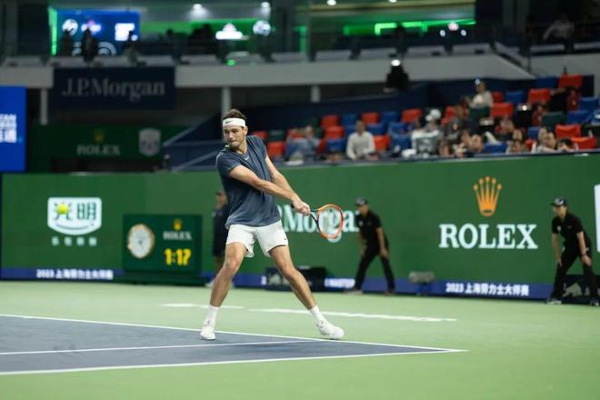 只有保持冷 只有保持冷